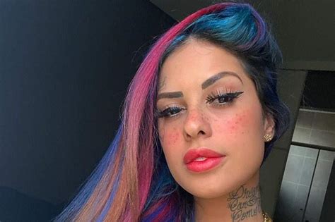 Em novas fotos, MC Tati Zaqui surge ousada na 'Playboy'.